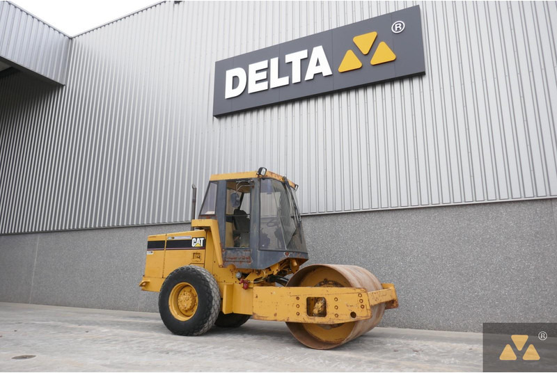 Caterpillar CS433C - مدحلة: صور 3 Caterpillar CS433C - مدحلة: صور 3