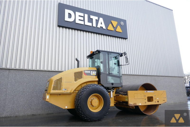 Caterpillar CS64B - مدحلة: صور 5 Caterpillar CS64B - مدحلة: صور 5