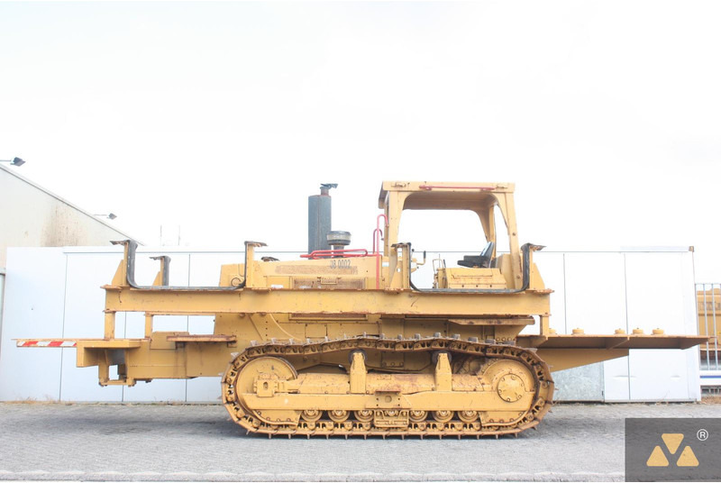 Caterpillar D6E Pipe carrier - آلات البناء: صور 1 Caterpillar D6E Pipe carrier - آلات البناء: صور 1