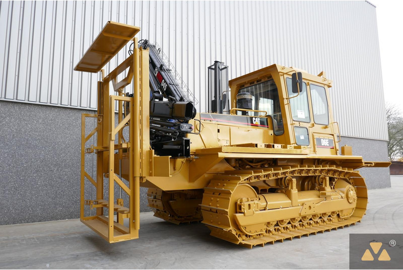 Caterpillar D6E Welding Tractor - آلات البناء: صور 4 Caterpillar D6E Welding Tractor - آلات البناء: صور 4