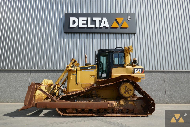 Caterpillar D6T LGP - بلدوزر: صور 1 Caterpillar D6T LGP - بلدوزر: صور 1