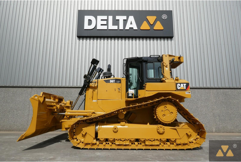 Caterpillar D6T LGP - بلدوزر: صور 1 Caterpillar D6T LGP - بلدوزر: صور 1