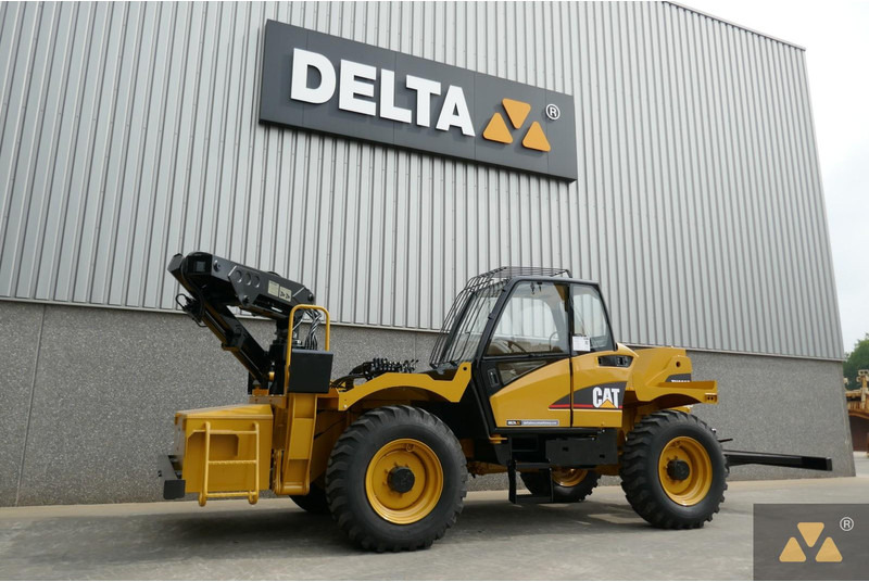 Caterpillar TH360B Welding Tractor - آلات البناء: صور 4 Caterpillar TH360B Welding Tractor - آلات البناء: صور 4