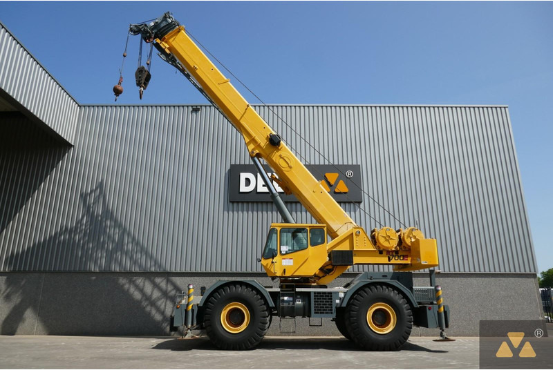 Grove RT700E - رافعة الطرق الوعرة: صور 1 Grove RT700E - رافعة الطرق الوعرة: صور 1