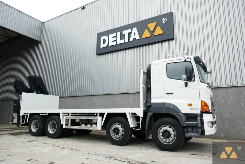 Hino 700FY crane - شاحنة كرين: صور 5 Hino 700FY crane - شاحنة كرين: صور 5