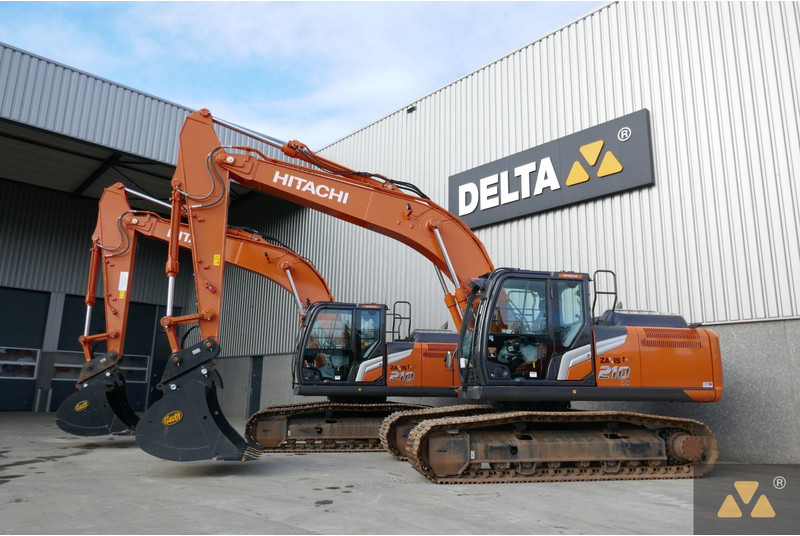 حفارات زحافة Hitachi ZX210LC-7: صور 8