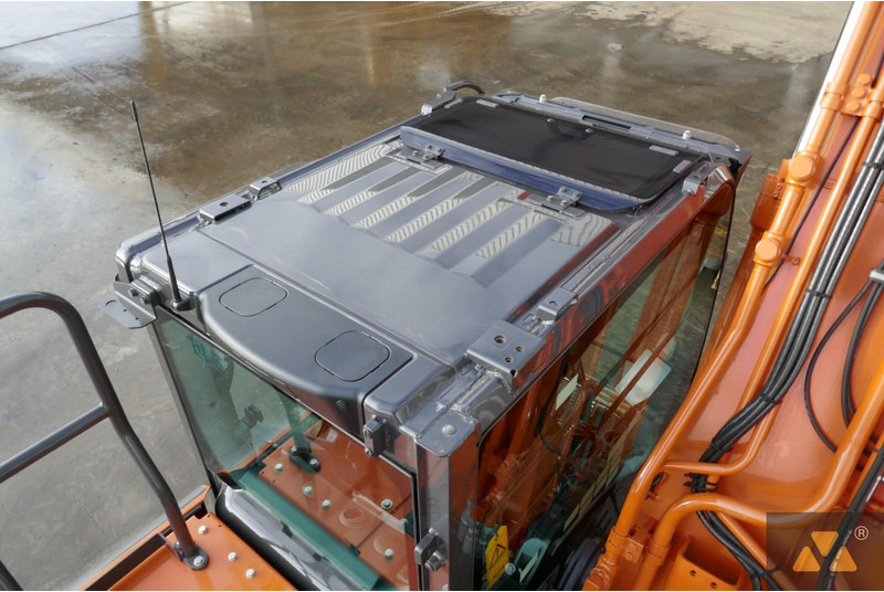 حفارات زحافة Hitachi ZX210LC-7: صور 12