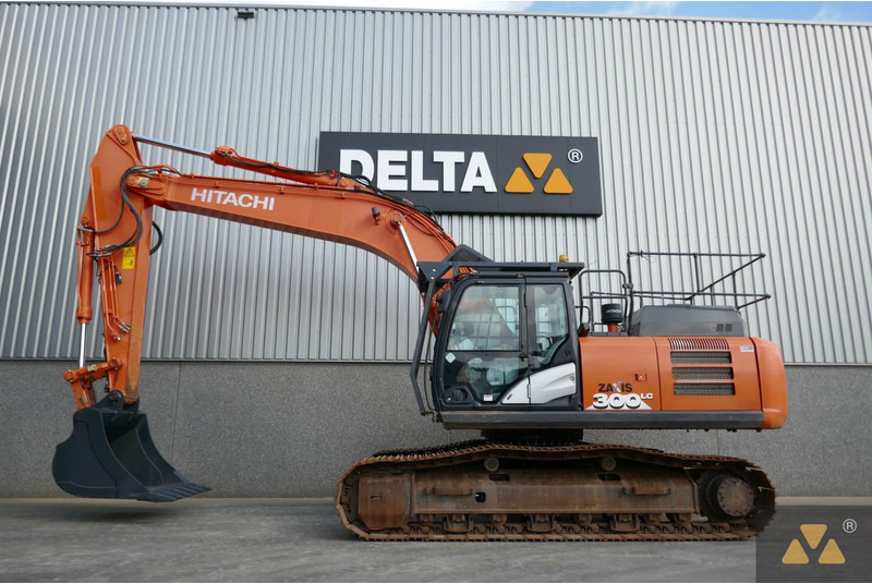 Hitachi ZX300LC-6 - حفارات زحافة: صور 1 Hitachi ZX300LC-6 - حفارات زحافة: صور 1