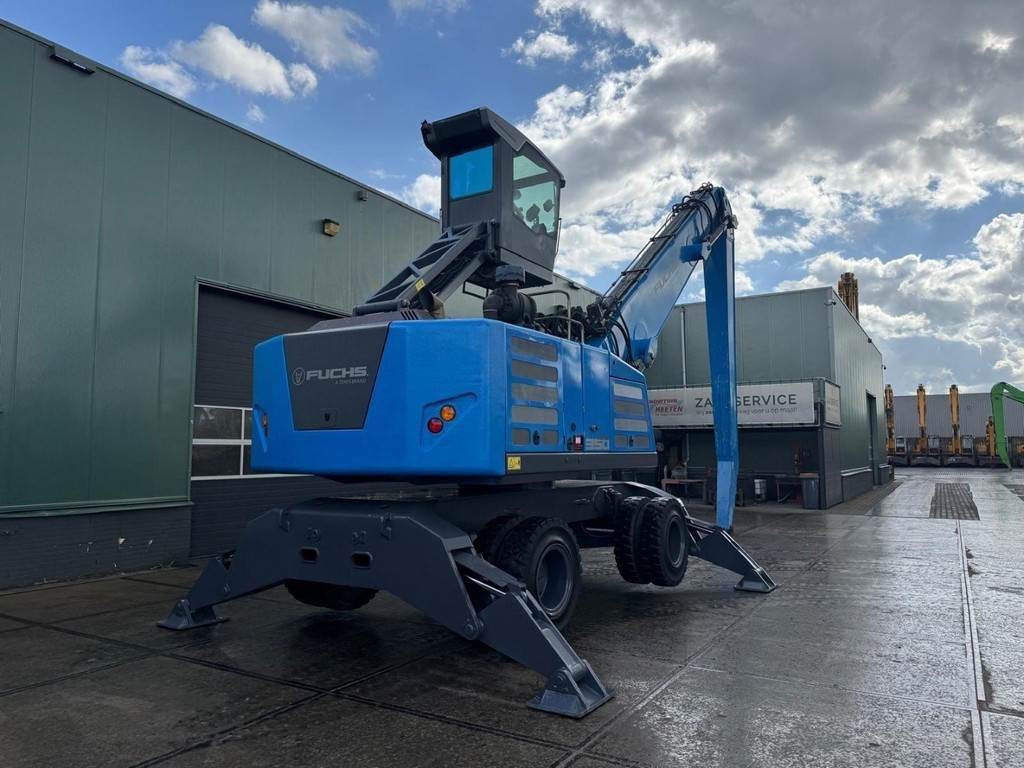 Fuchs MHL 350 S5 - حفارة النقل والشحن: صور 4 Fuchs MHL 350 S5 - حفارة النقل والشحن: صور 4