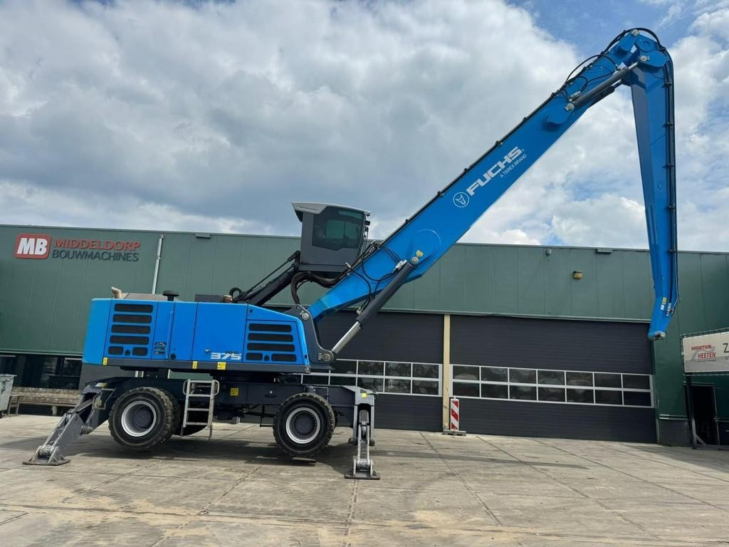 Fuchs MHL 375 S5 - حفارة النقل والشحن: صور 4 Fuchs MHL 375 S5 - حفارة النقل والشحن: صور 4