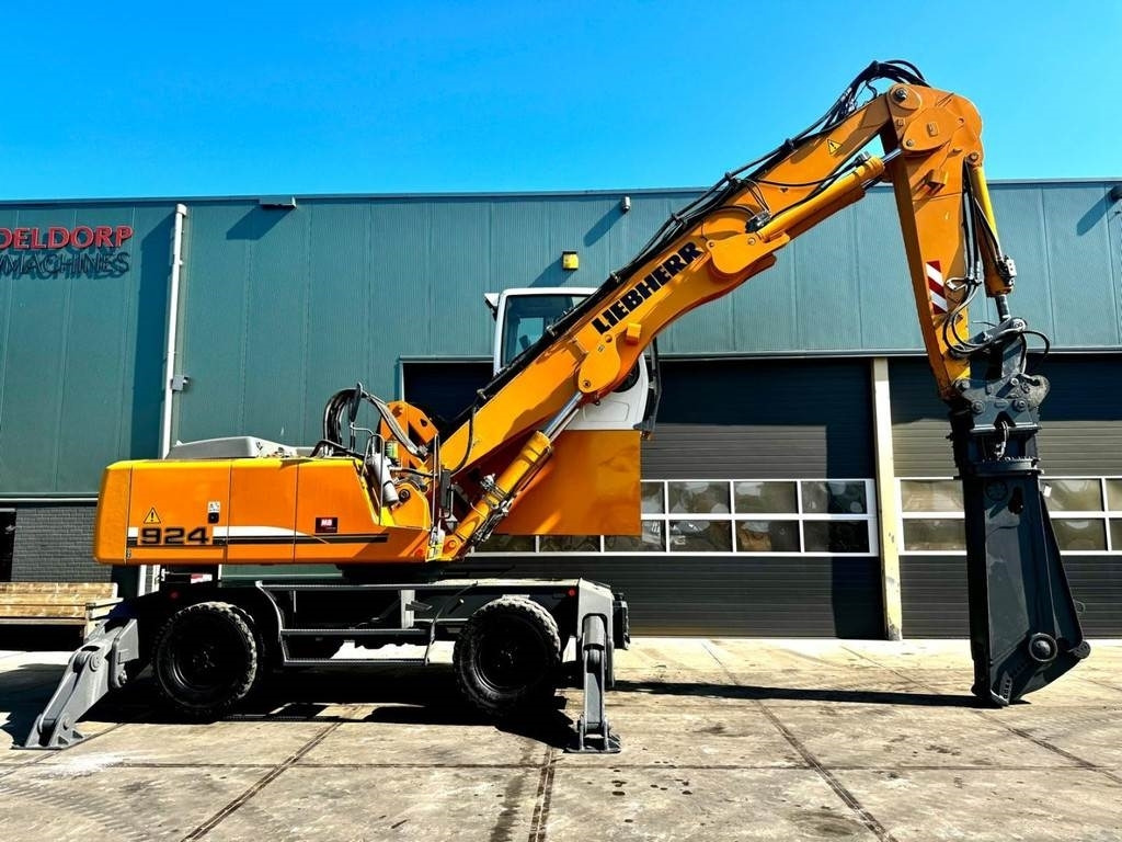 Liebherr A 924 C - حفارة النقل والشحن: صور 5 Liebherr A 924 C - حفارة النقل والشحن: صور 5