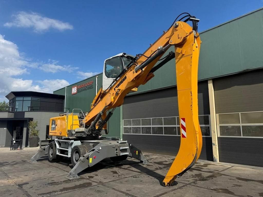 Liebherr LH 26 M - حفارة النقل والشحن: صور 5 Liebherr LH 26 M - حفارة النقل والشحن: صور 5
