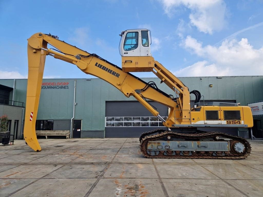 Liebherr R954C EW - حفارة النقل والشحن: صور 1 Liebherr R954C EW - حفارة النقل والشحن: صور 1