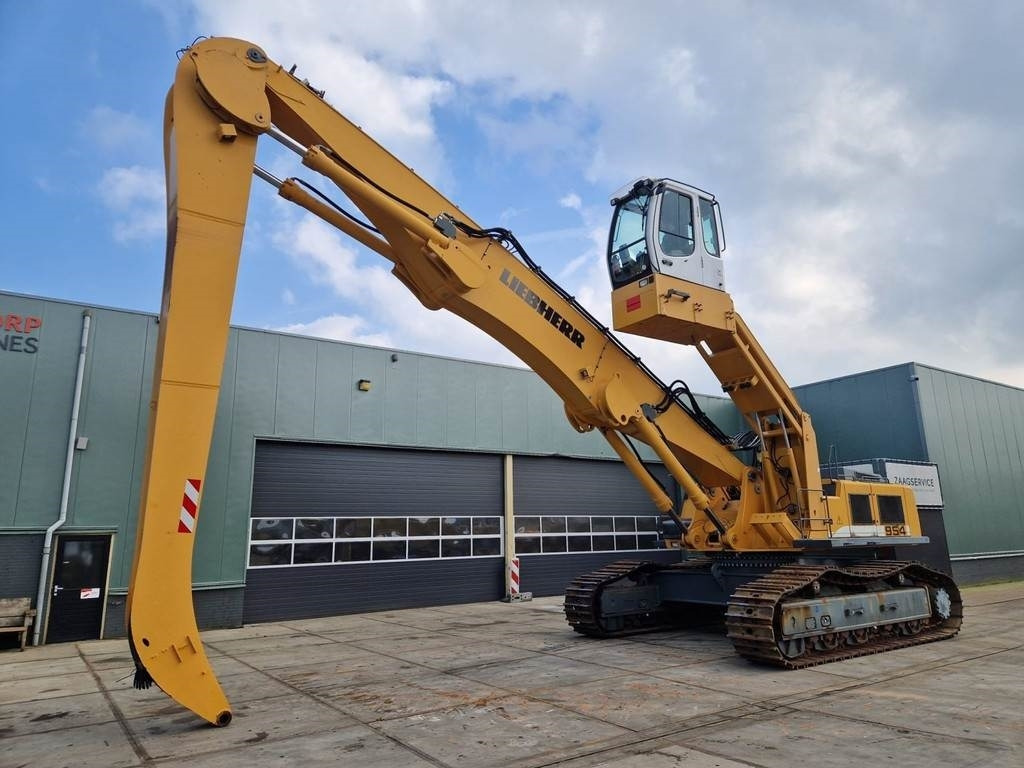 Liebherr R954C EW - حفارة النقل والشحن: صور 2 Liebherr R954C EW - حفارة النقل والشحن: صور 2