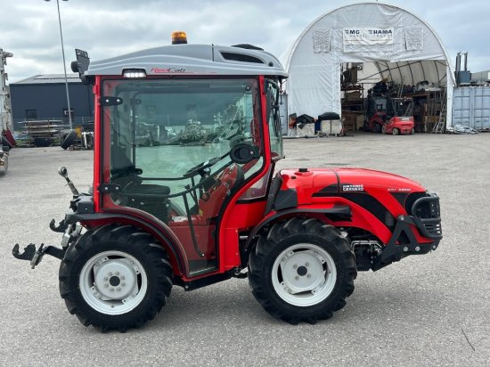 Antonio Carraro SRX 5800 TORA REDCAB, YANMAR; RADIO; KLIMA; RevGuide - جرار صغير: صور 4 Antonio Carraro SRX 5800 TORA REDCAB, YANMAR; RADIO; KLIMA; RevGuide - جرار صغير: صور 4