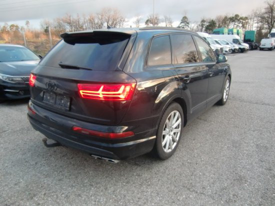 Audi SQ7 4,0 TDi V8 S line - سيارة دفع رباعي: صور 4 Audi SQ7 4,0 TDi V8 S line - سيارة دفع رباعي: صور 4