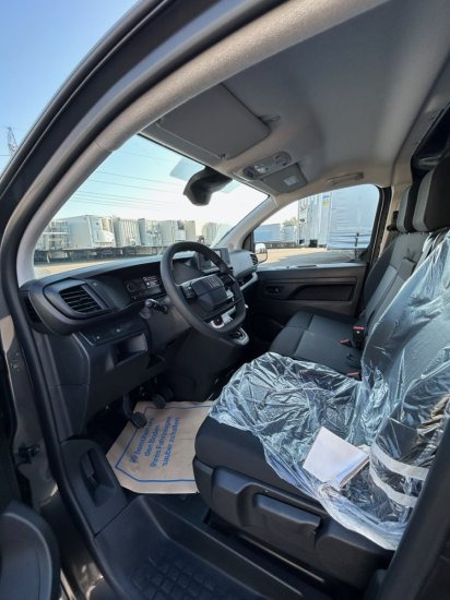 فان Fiat Scudo Maxi BlueDHi 120 6-Gang: صور 11 فان Fiat Scudo Maxi BlueDHi 120 6-Gang: صور 11