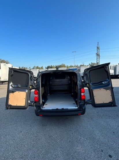 فان Fiat Scudo Maxi BlueDHi 120 6-Gang: صور 8 فان Fiat Scudo Maxi BlueDHi 120 6-Gang: صور 8