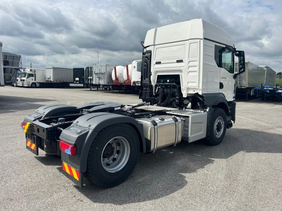 MAN TGS 18.520 4x4 Hydro Pritarder Kipphydraulik - شاحنة جرار: صور 5 MAN TGS 18.520 4x4 Hydro Pritarder Kipphydraulik - شاحنة جرار: صور 5