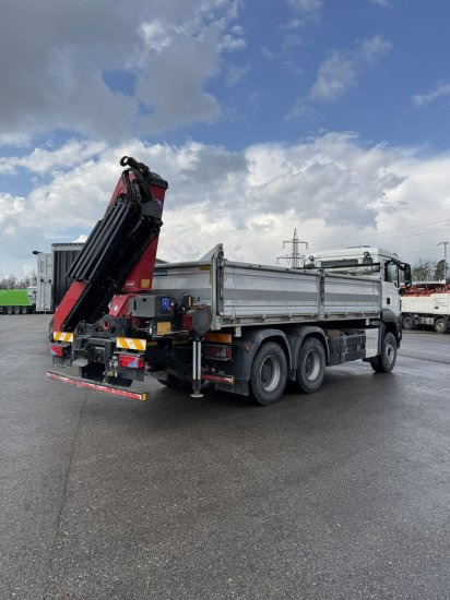 MAN TGS 26.430 6x4 3-Seitenkipper, HMF 2020K-RC Heckkran abnehmbar, - قلابات, شاحنة كرين: صور 4 MAN TGS 26.430 6x4 3-Seitenkipper, HMF 2020K-RC Heckkran abnehmbar, - قلابات, شاحنة كرين: صور 4