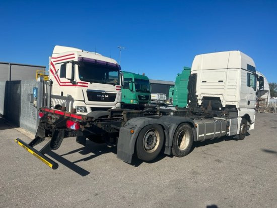 MAN TGX 26.440 BDF, XXL, Retarder, Automatik, E6, Liftachse, Motorschaden, Kurbelwellenschaden - شاحنات الحاويات / جسم علوي قابل للتغيير شاحنة: صور 4 MAN TGX 26.440 BDF, XXL, Retarder, Automatik, E6, Liftachse, Motorschaden, Kurbelwellenschaden - شاحنات الحاويات / جسم علوي قابل للتغيير شاحنة: صور 4
