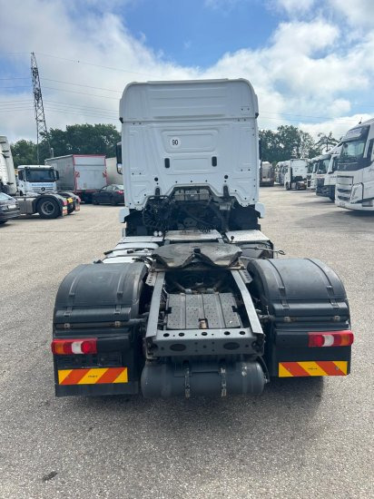 Mercedes-Benz Actros 1840, MP4 - شاحنة جرار: صور 5 Mercedes-Benz Actros 1840, MP4 - شاحنة جرار: صور 5
