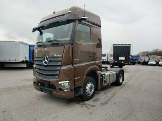 Mercedes-Benz Actros 1848 Gigaspace, Retarder, Standklima Retarder, Mirrow Cam, mehrere Einheiten - شاحنة جرار: صور 3 Mercedes-Benz Actros 1848 Gigaspace, Retarder, Standklima Retarder, Mirrow Cam, mehrere Einheiten - شاحنة جرار: صور 3