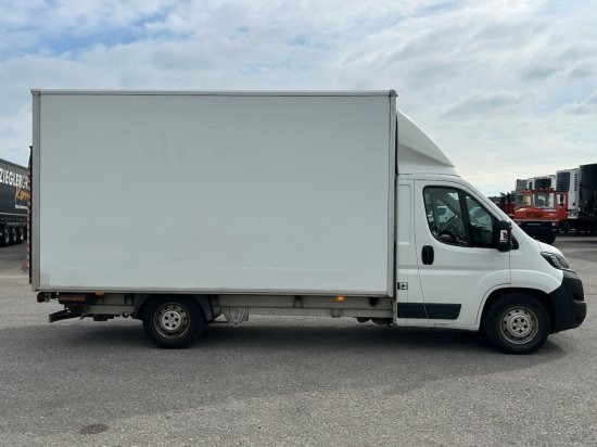 Peugeot Boxer, Koffer mit Hebebühne/LBW - الشاحنات الصغيرة صندوق مغلق: صور 4 Peugeot Boxer, Koffer mit Hebebühne/LBW - الشاحنات الصغيرة صندوق مغلق: صور 4