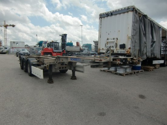 Schmitz Containerchassi 3-achsig SCF 24G45 Slider - شاحنات الحاويات / جسم علوي قابل للتغيير نصف مقطورة: صور 3 Schmitz Containerchassi 3-achsig SCF 24G45 Slider - شاحنات الحاويات / جسم علوي قابل للتغيير نصف مقطورة: صور 3