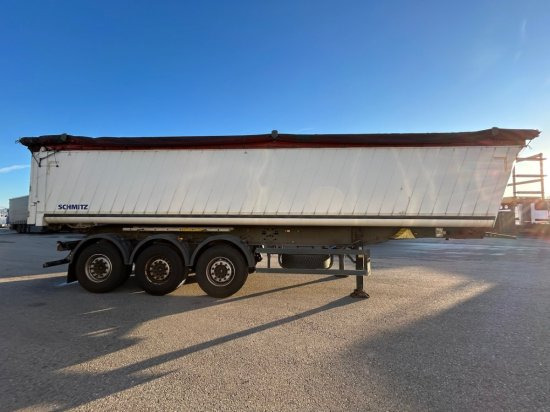 Schmitz SGF S3 Alu Kippmulde 34m³, Liftachse, Schmitz-Achsen, Rollplane, Podest - قلابة نصف مقطورة: صور 4 Schmitz SGF S3 Alu Kippmulde 34m³, Liftachse, Schmitz-Achsen, Rollplane, Podest - قلابة نصف مقطورة: صور 4