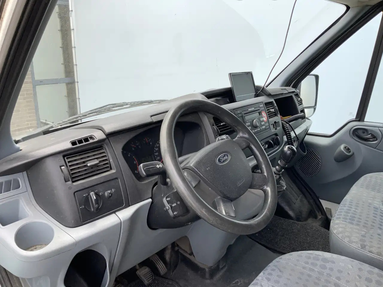 Ford Transit 350L 2.4 TDCI MARGE !!bak&Laadklep &Zijdeur Airco - الشاحنات الصغيرة صندوق مغلق: صور 5 Ford Transit 350L 2.4 TDCI MARGE !!bak&Laadklep &Zijdeur Airco - الشاحنات الصغيرة صندوق مغلق: صور 5