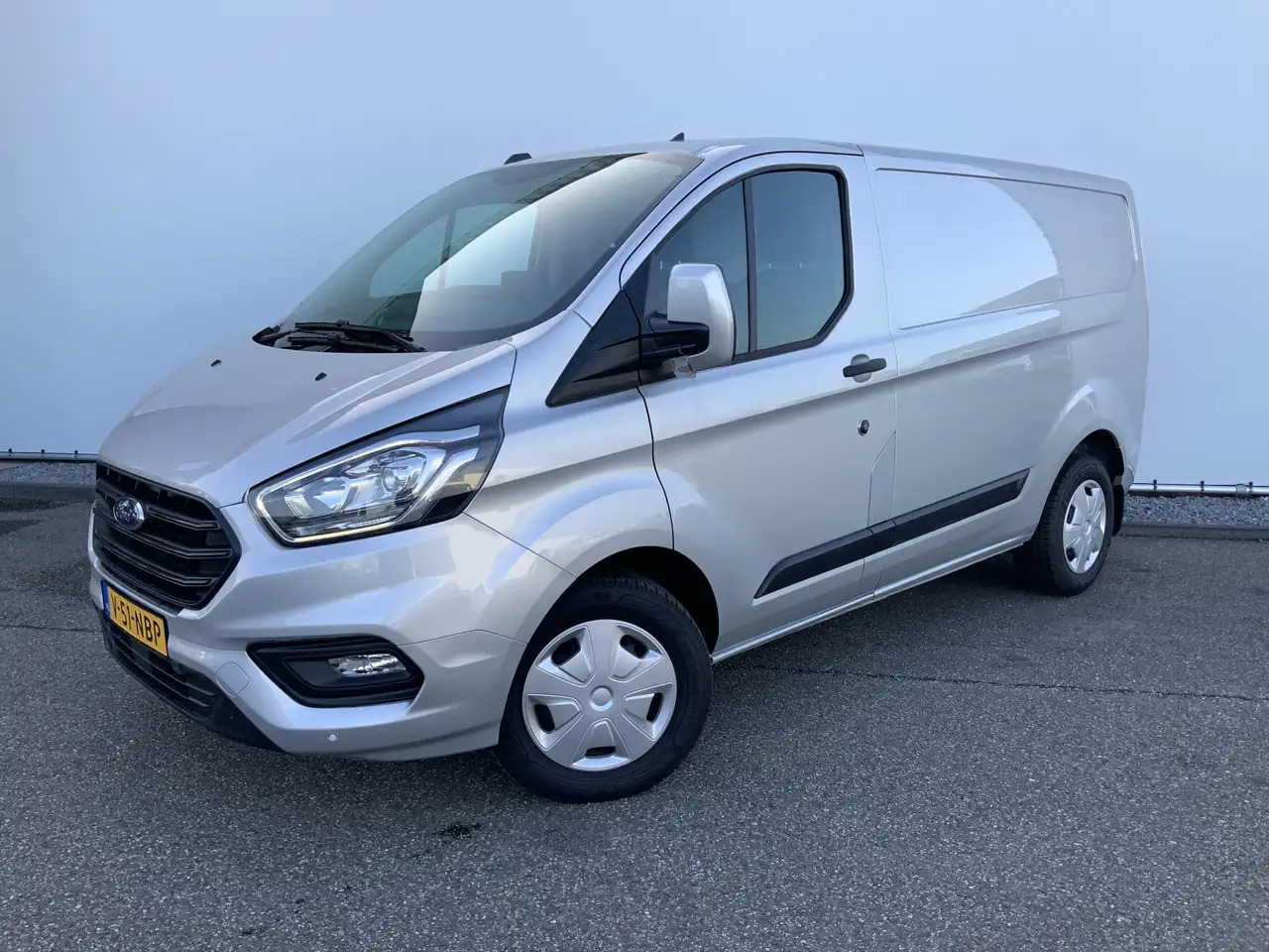 Ford Transit Custom 300 2.0 TDCI L1H1 Limited Airco Cruise Camera 3 Zi - فان: صور 1 Ford Transit Custom 300 2.0 TDCI L1H1 Limited Airco Cruise Camera 3 Zi - فان: صور 1