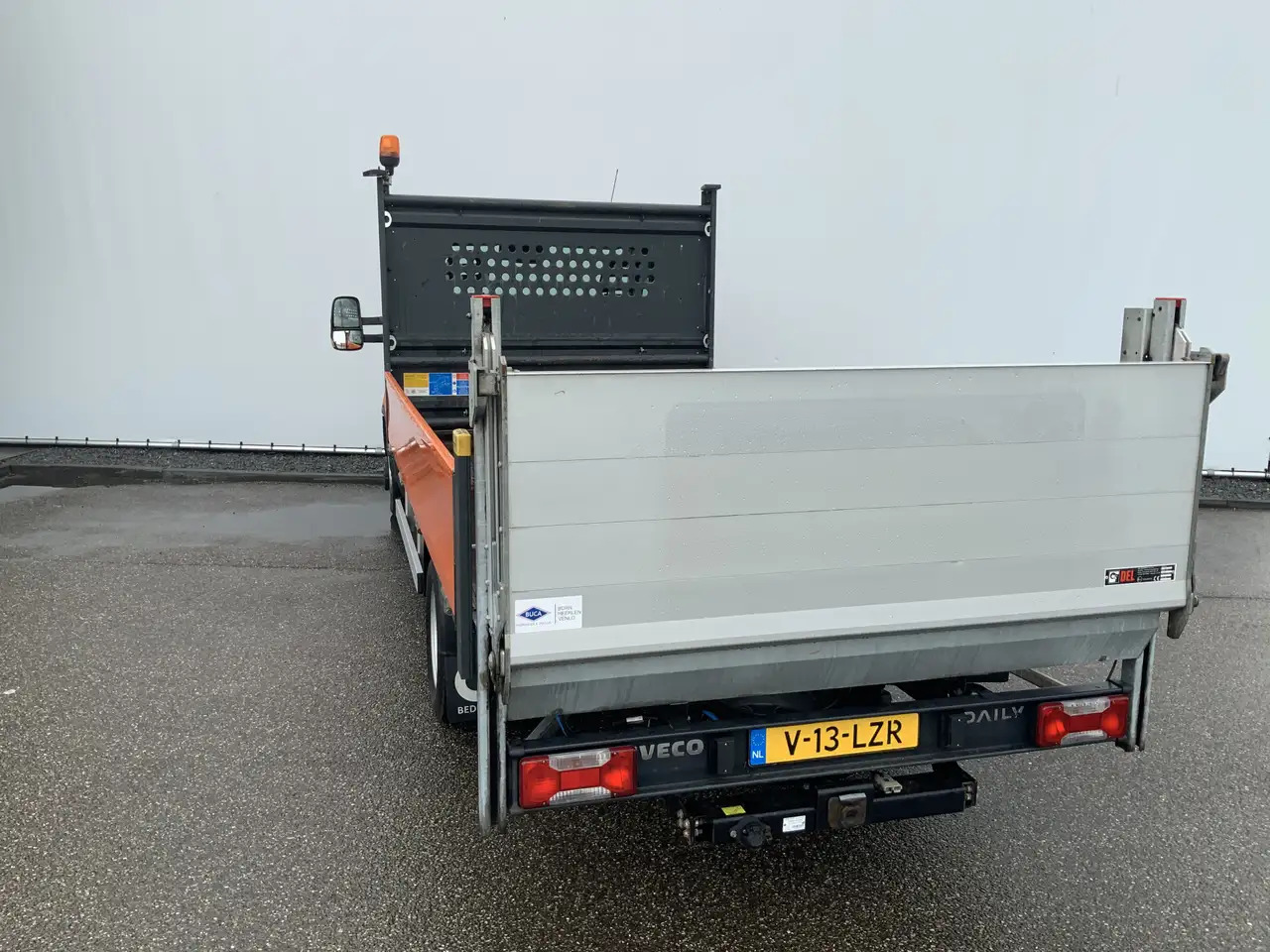 Iveco Daily 35C14 2.3 375 Pick Up & LaadLift Airco Navi Trekha - الشاحنات الصغيرة المسطحة: صور 3 Iveco Daily 35C14 2.3 375 Pick Up & LaadLift Airco Navi Trekha - الشاحنات الصغيرة المسطحة: صور 3