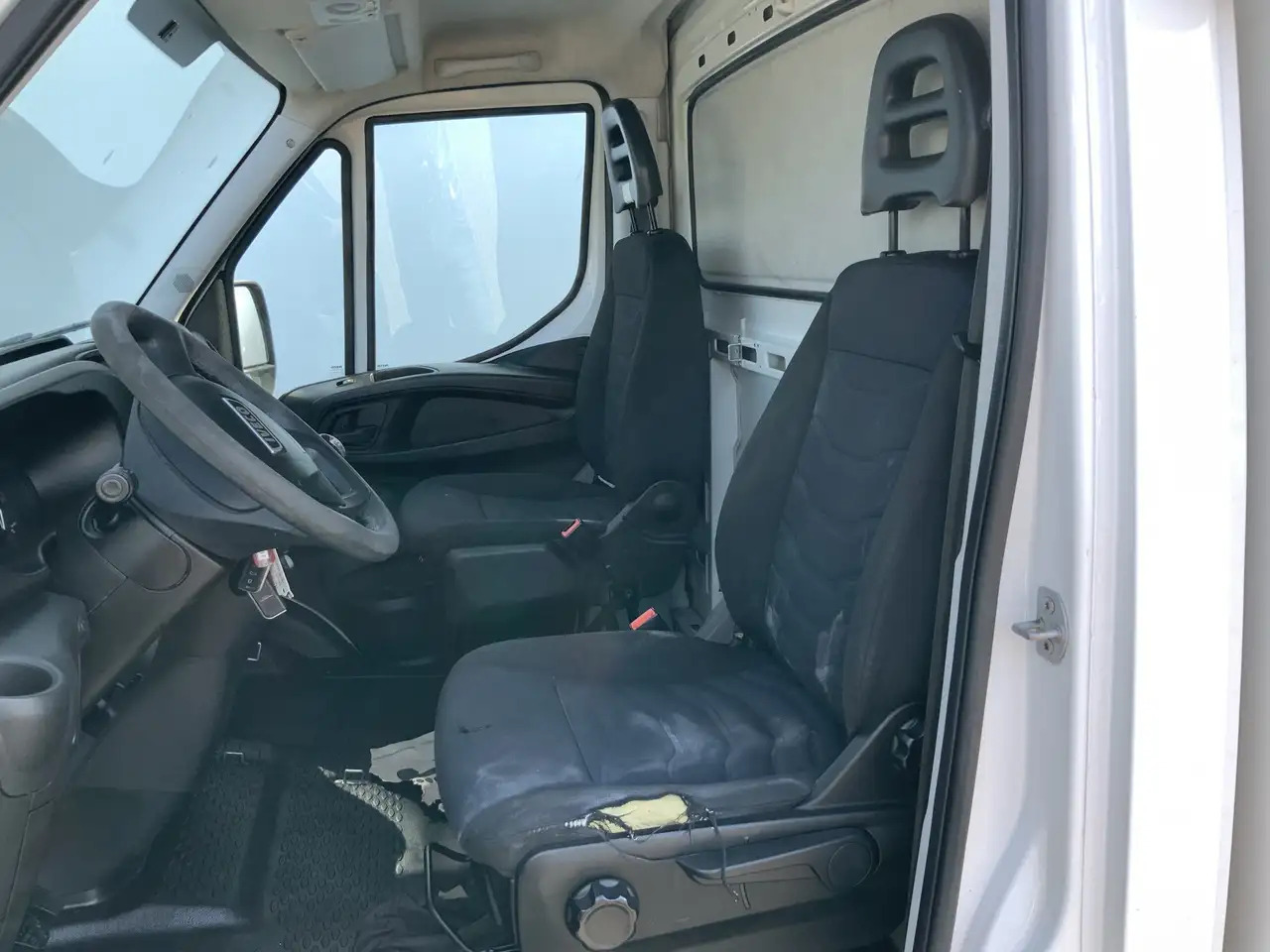 Iveco Daily 35S12 2.3 345 EURO 6 vrieswagen -40 C ijsauto Bakm - الشاحنات الصغيرة المبردة: صور 4 Iveco Daily 35S12 2.3 345 EURO 6 vrieswagen -40 C ijsauto Bakm - الشاحنات الصغيرة المبردة: صور 4