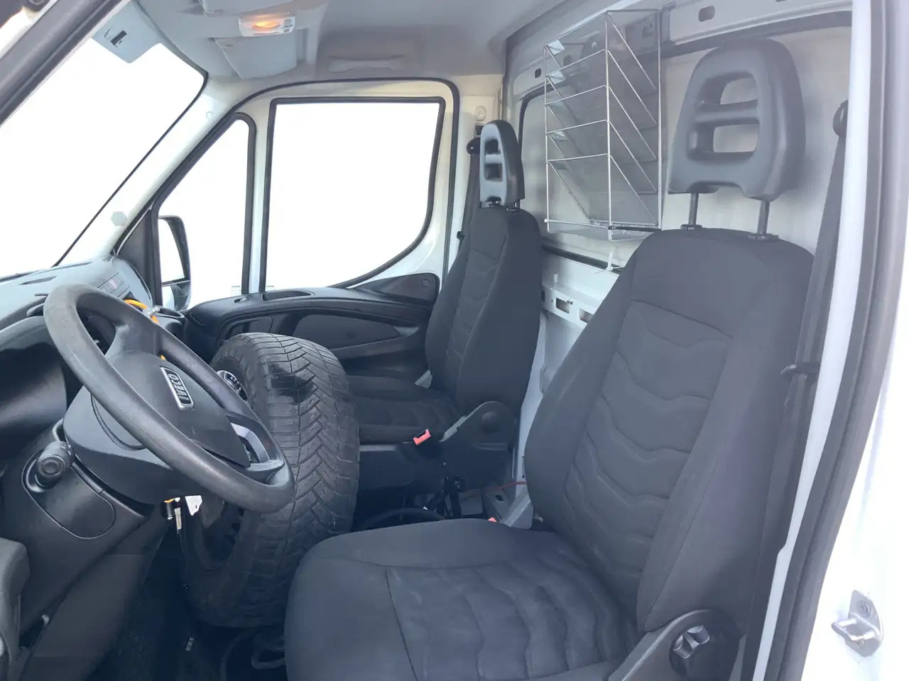 Iveco Daily 35S13 2.3 345 IJswagen -0.40 gr 10 deuren Euro 5 B - الشاحنات الصغيرة المبردة: صور 5 Iveco Daily 35S13 2.3 345 IJswagen -0.40 gr 10 deuren Euro 5 B - الشاحنات الصغيرة المبردة: صور 5