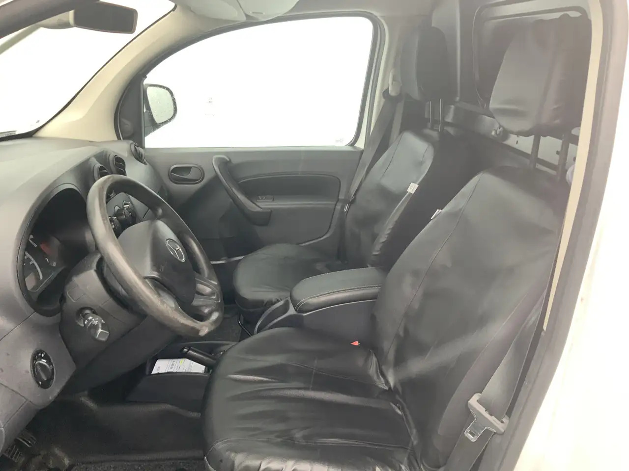 Mercedes-Benz Citan 109 CDI BlueEFFICIENCY Extra Lang Maxi Airco Euro - فان المدمجة, الشاحنات الصغيرة كابينة مزدوجة: صور 4 Mercedes-Benz Citan 109 CDI BlueEFFICIENCY Extra Lang Maxi Airco Euro - فان المدمجة, الشاحنات الصغيرة كابينة مزدوجة: صور 4