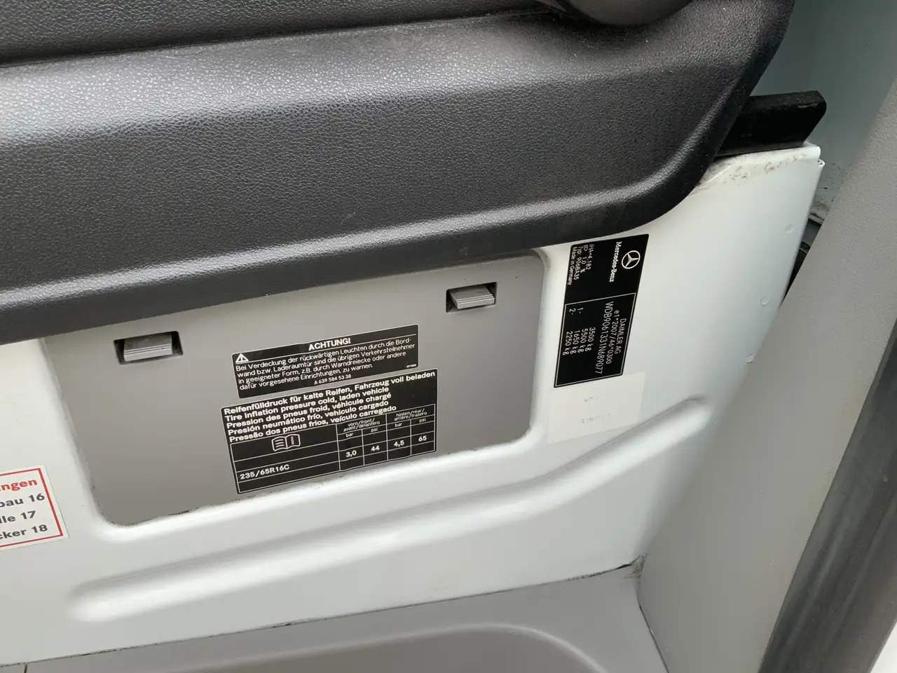 Mercedes-Benz Sprinter 311 2.2 CDI 366 40 gr _0 ijswagen 10 Deuren Euro 6 - الشاحنات الصغيرة المبردة: صور 5 Mercedes-Benz Sprinter 311 2.2 CDI 366 40 gr _0 ijswagen 10 Deuren Euro 6 - الشاحنات الصغيرة المبردة: صور 5