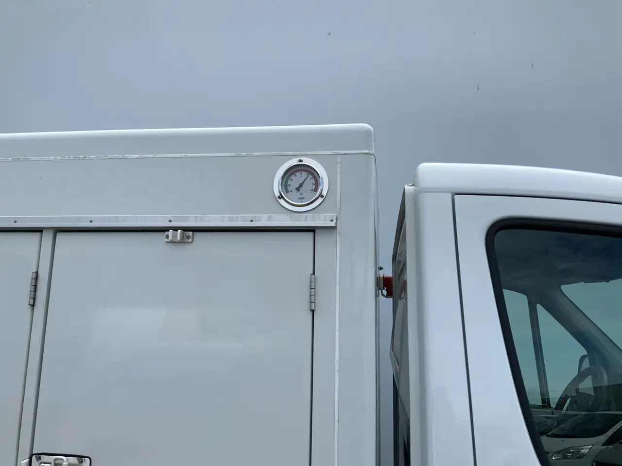 الشاحنات الصغيرة المبردة Mercedes-Benz Sprinter 311 2.2 CDI 366 ijsAuto - 40 C. Deuren 10 Euro 6: صور 8 الشاحنات الصغيرة المبردة Mercedes-Benz Sprinter 311 2.2 CDI 366 ijsAuto - 40 C. Deuren 10 Euro 6: صور 8