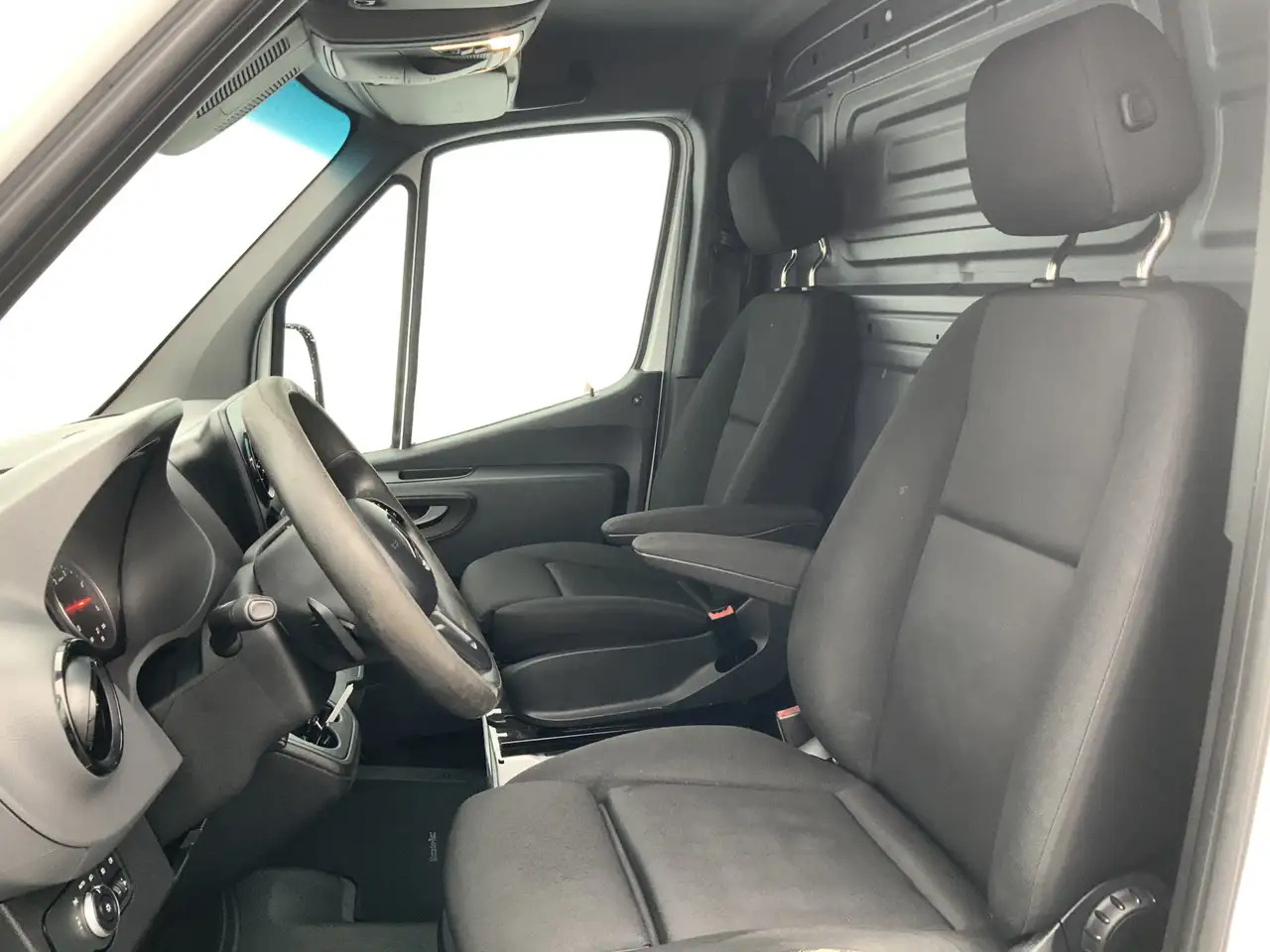 Mercedes-Benz Sprinter 314 2.2 CDI L1H1 Airco Cruise Navi Trekhaak 2000 k - فان: صور 4 Mercedes-Benz Sprinter 314 2.2 CDI L1H1 Airco Cruise Navi Trekhaak 2000 k - فان: صور 4