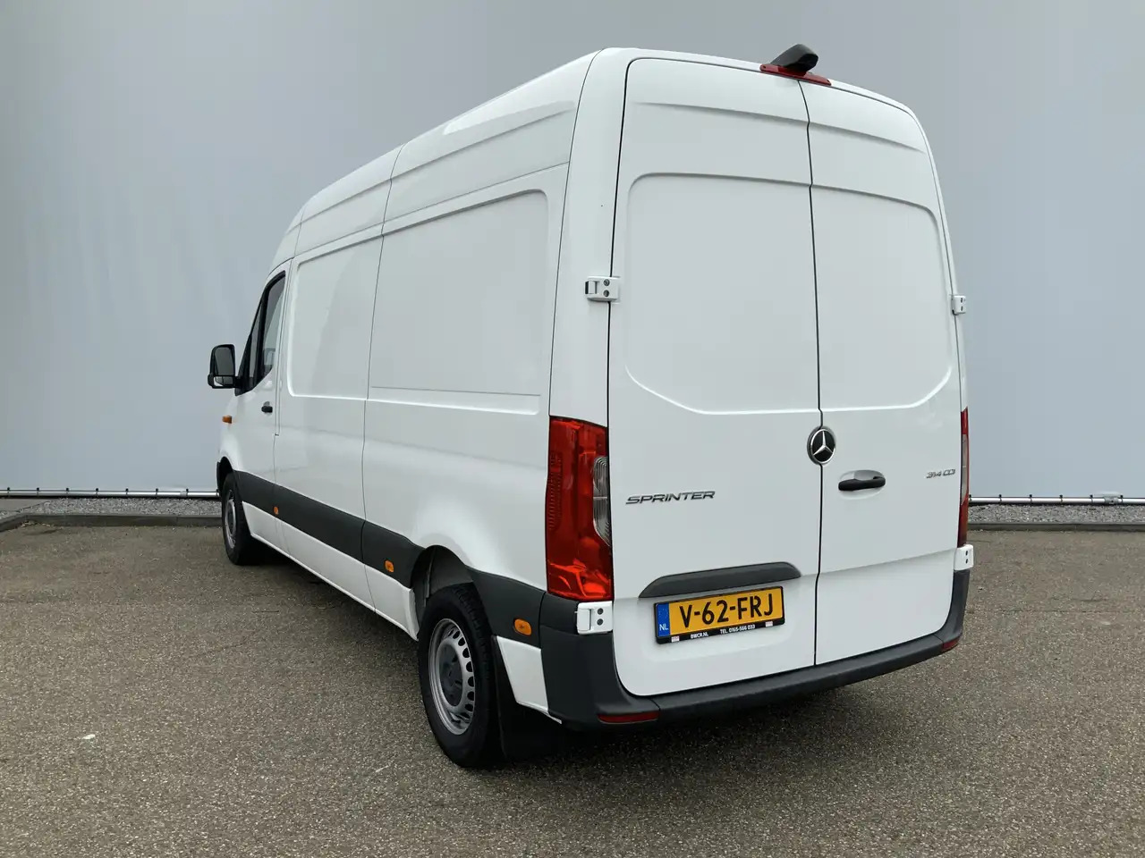 Mercedes-Benz Sprinter 314 2.2 CDI L2H2 Airco Camera Navi 3 Zits MBUX Sch - فان: صور 2 Mercedes-Benz Sprinter 314 2.2 CDI L2H2 Airco Camera Navi 3 Zits MBUX Sch - فان: صور 2