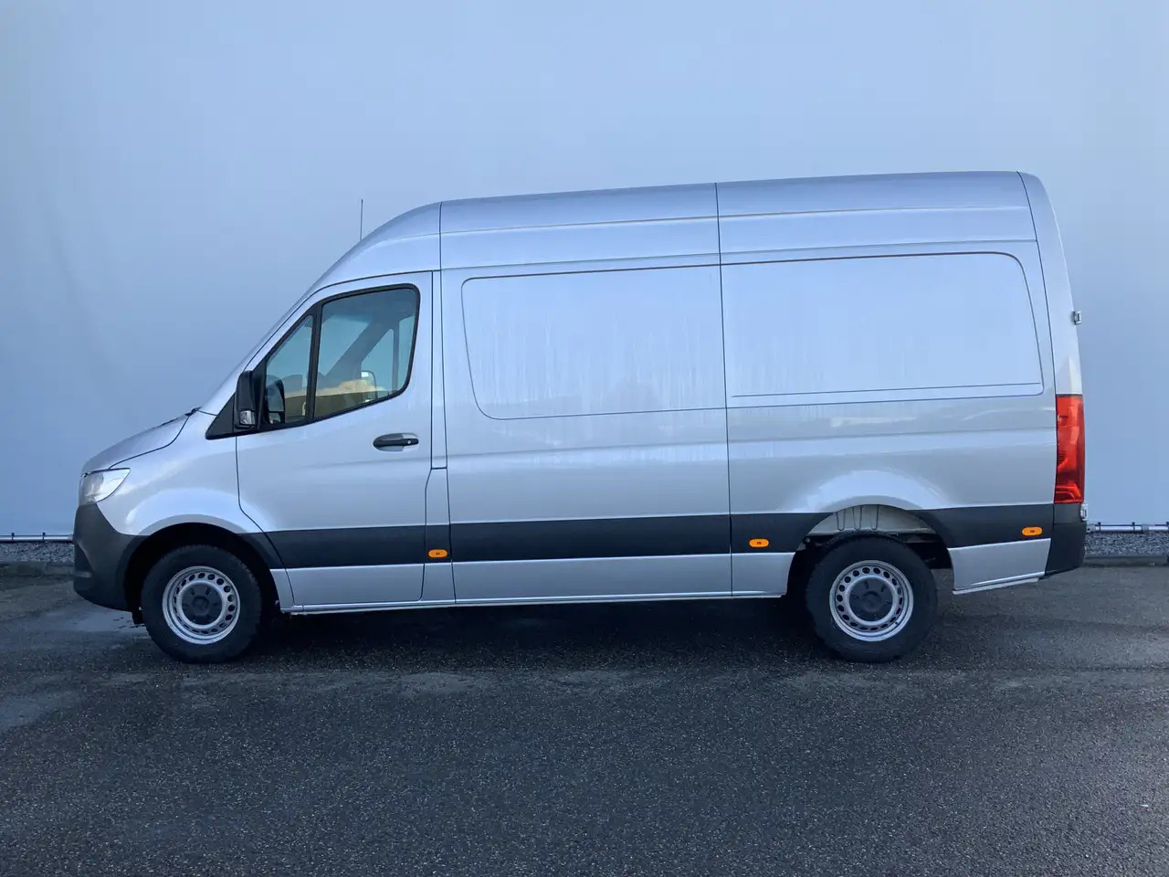 Mercedes-Benz Sprinter 315 1.9 CDI L2H2 Automaat 3 Zits Airco Navi Camera - فان: صور 3 Mercedes-Benz Sprinter 315 1.9 CDI L2H2 Automaat 3 Zits Airco Navi Camera - فان: صور 3