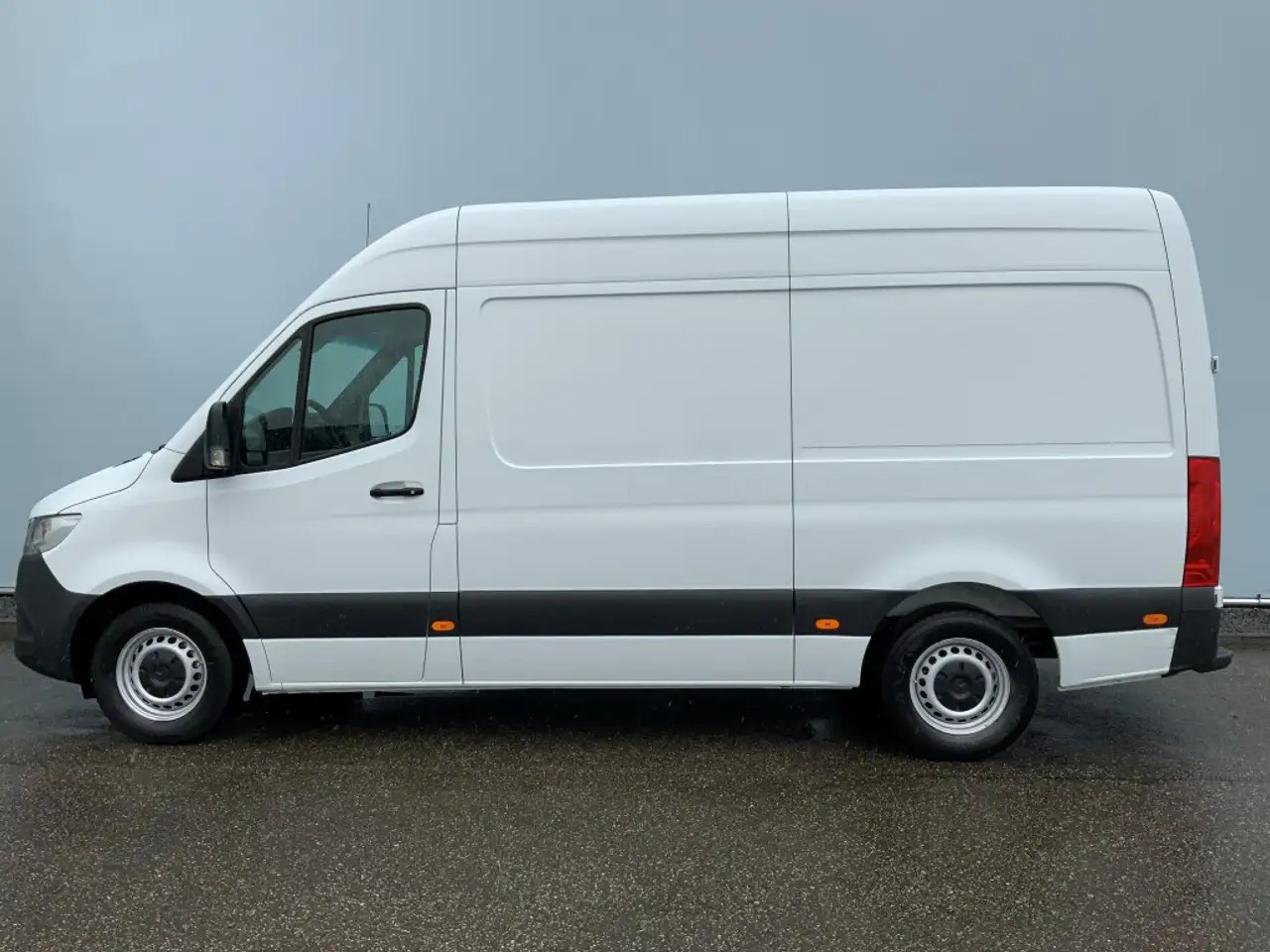 Mercedes-Benz Sprinter 316 2.2 CDI 366 L2 H2 Airco 2 Zits Euro 6 - فان: صور 4 Mercedes-Benz Sprinter 316 2.2 CDI 366 L2 H2 Airco 2 Zits Euro 6 - فان: صور 4