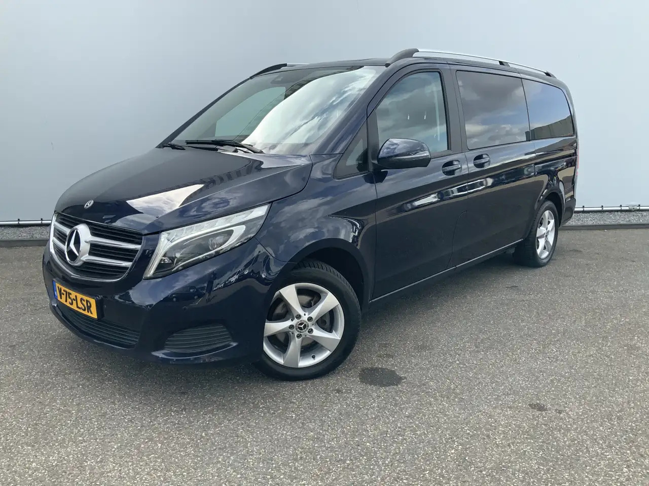 Mercedes-Benz V 220 220d Lang Automaat Avantgarde Edition Dub Cab Leer - أخرى: صور 1 Mercedes-Benz V 220 220d Lang Automaat Avantgarde Edition Dub Cab Leer - أخرى: صور 1