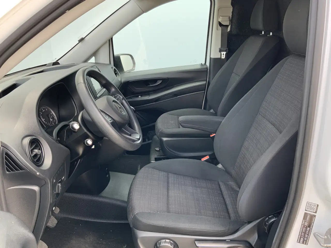 Mercedes-Benz Vito 110 CDI L2 Airco Cruise Navi Scherm Dakrail Euro 6 - فان المدمجة: صور 4 Mercedes-Benz Vito 110 CDI L2 Airco Cruise Navi Scherm Dakrail Euro 6 - فان المدمجة: صور 4
