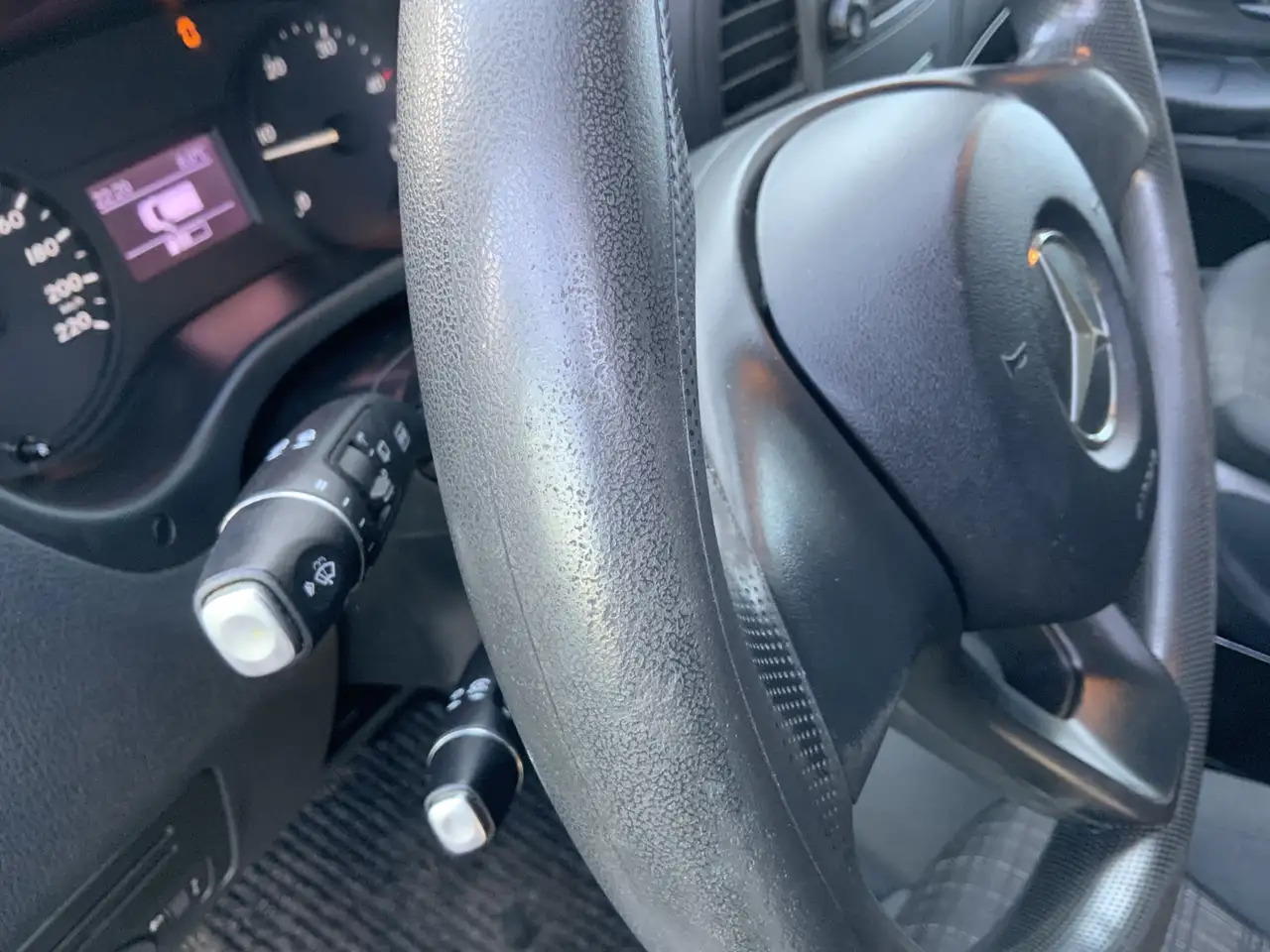 Mercedes-Benz Vito 114 CDI Airco Cruise Euro 5 - فان: صور 4 Mercedes-Benz Vito 114 CDI Airco Cruise Euro 5 - فان: صور 4