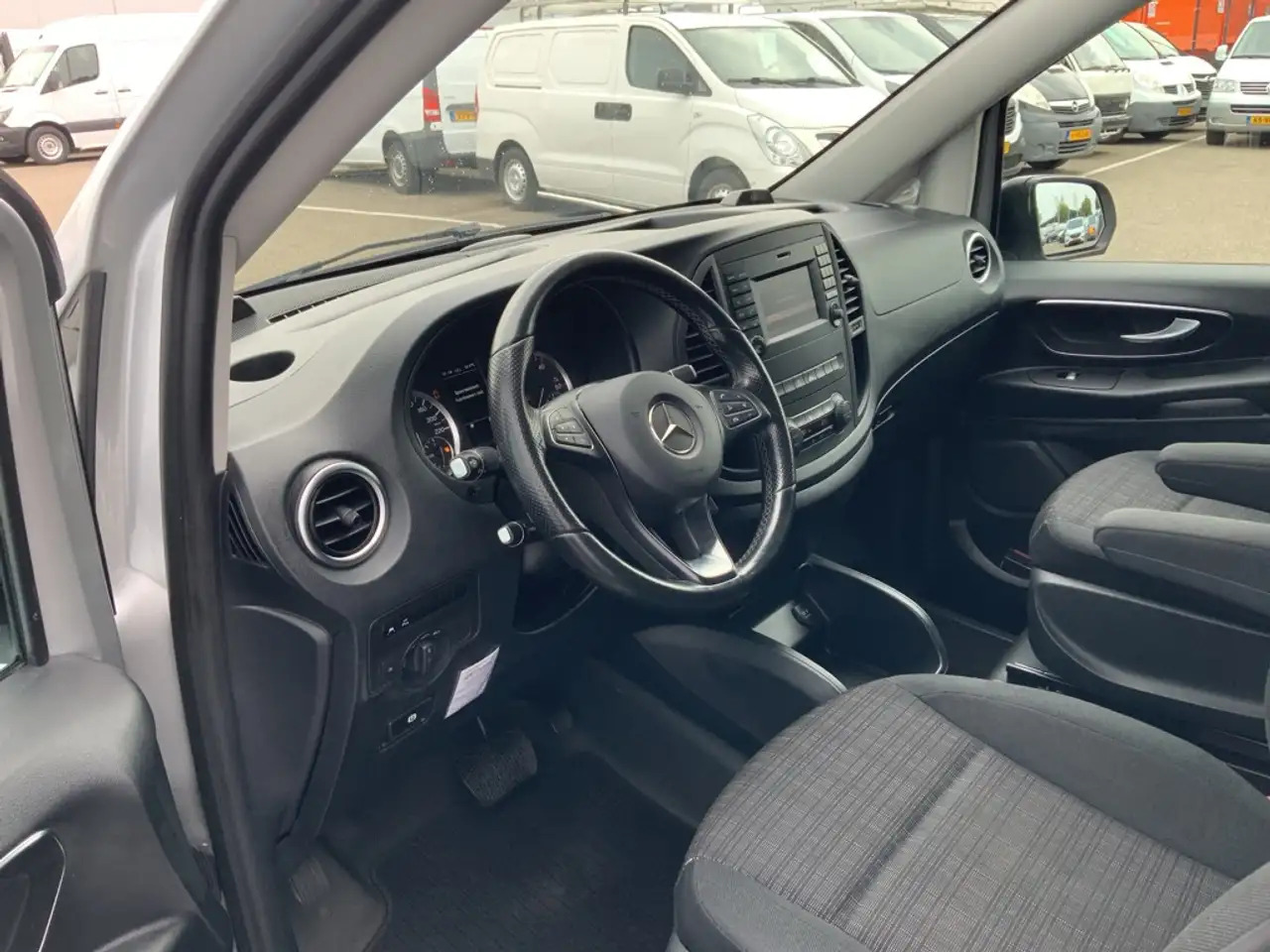 فان Mercedes-Benz Vito 119 CDI Lang Automaat Airco Cruise Trekhaak 2500 k: صور 8