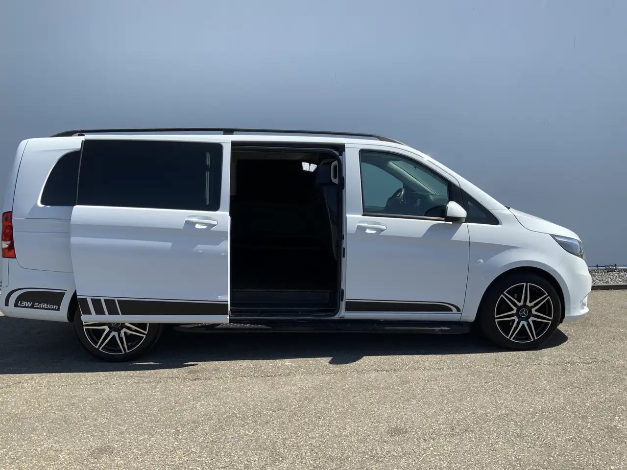 فان Mercedes-Benz Vito Tourer XL 114 CDI Autom. Airco Cruise Camera Alu V: صور 18 فان Mercedes-Benz Vito Tourer XL 114 CDI Autom. Airco Cruise Camera Alu V: صور 18