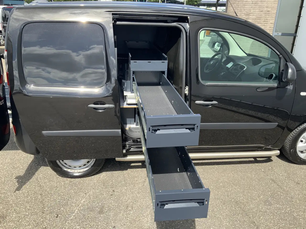 Renault Kangoo 1.5 dCi 90 Energy Comfort Plus .Sortimo Kasten Com - فان المدمجة, سيارة بلدية: صور 5 Renault Kangoo 1.5 dCi 90 Energy Comfort Plus .Sortimo Kasten Com - فان المدمجة, سيارة بلدية: صور 5