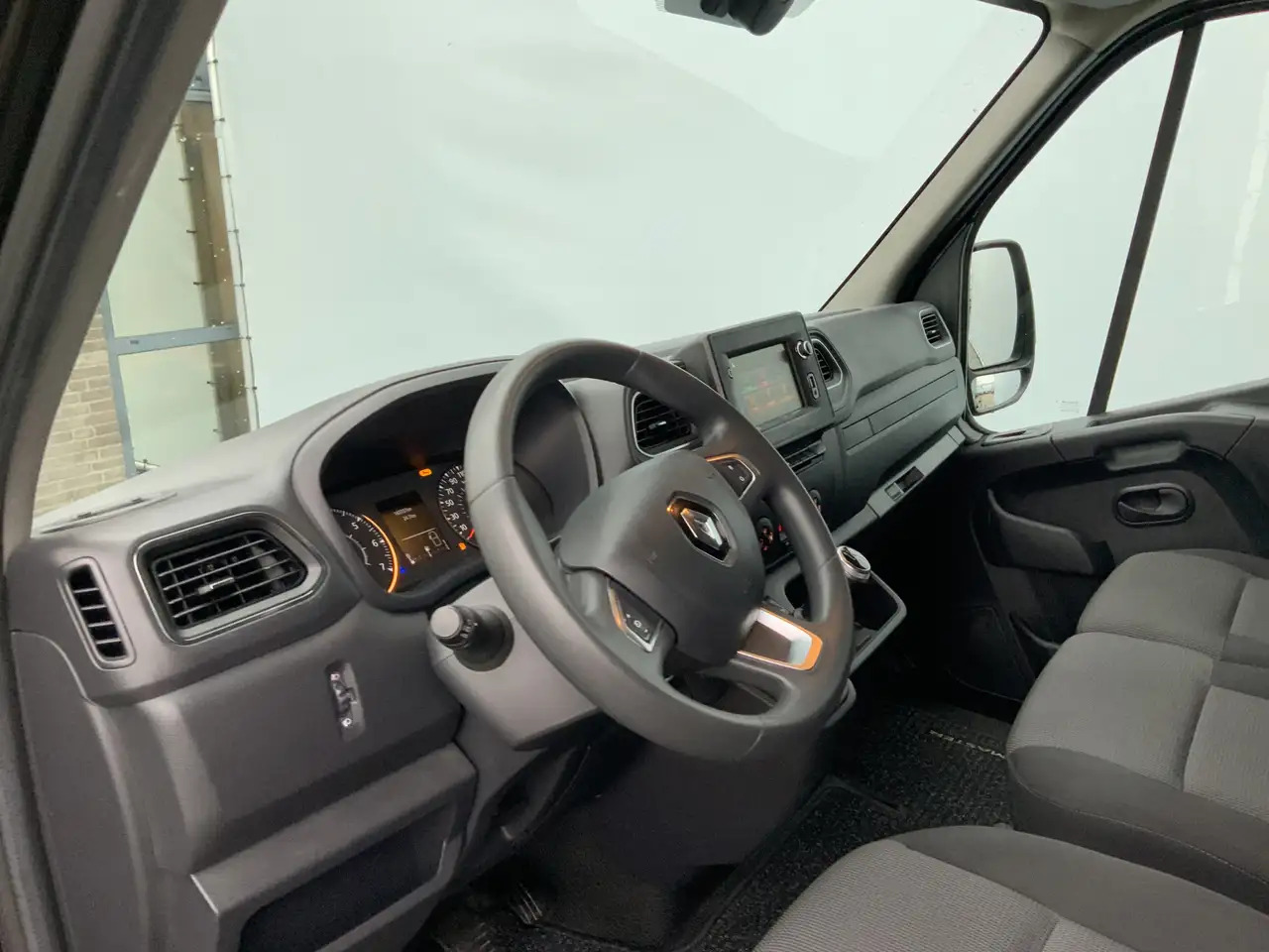 Renault Master T35 2.3 dCi 150 L2H2 Airco Cruise Camera 3 Zits Na - فان: صور 5 Renault Master T35 2.3 dCi 150 L2H2 Airco Cruise Camera 3 Zits Na - فان: صور 5