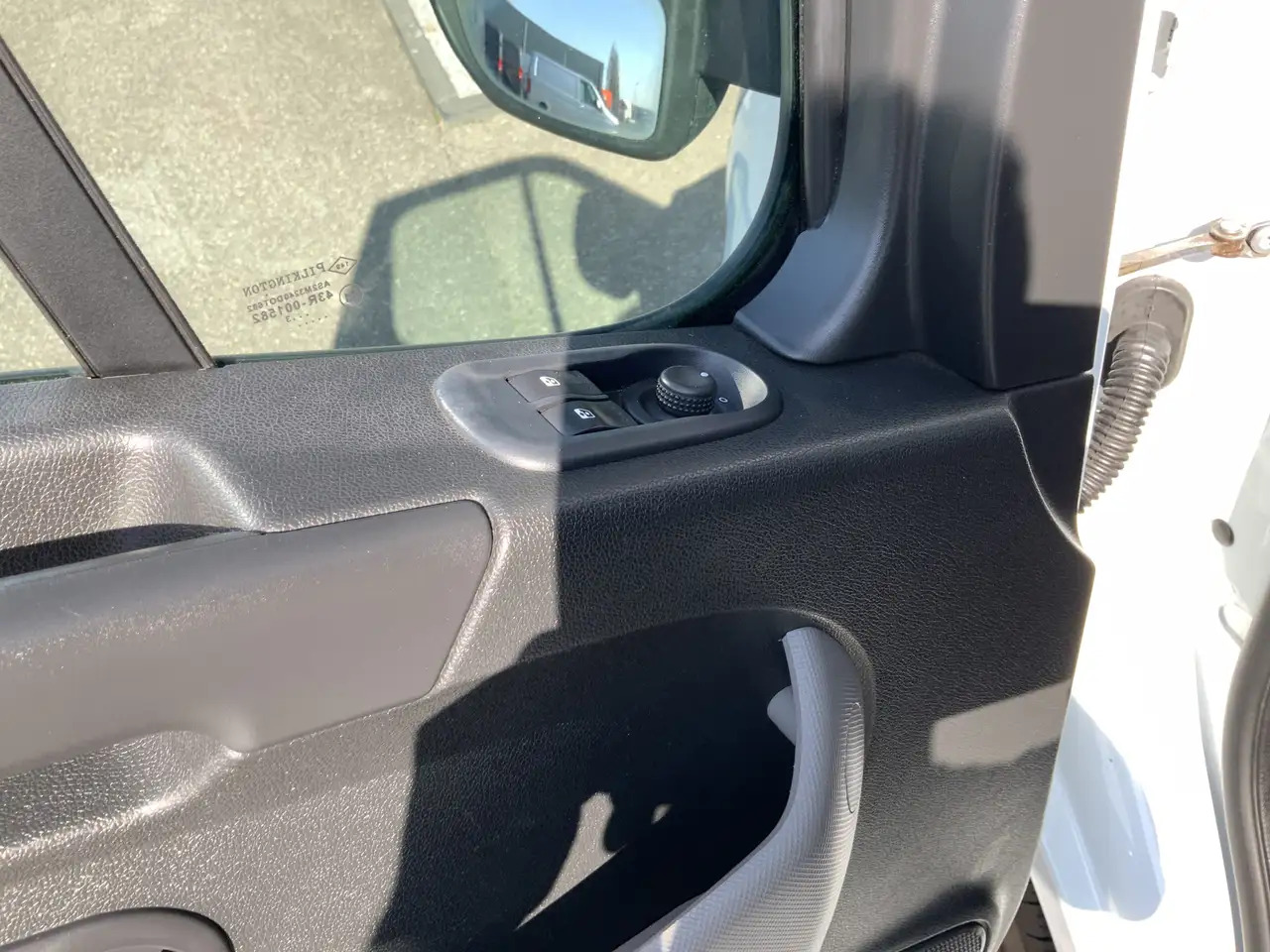 Renault Master T35 2.3 dCi L3H2 Maxi Koelauto Cruise 3 Zits Euro إيجار Renault Master T35 2.3 dCi L3H2 Maxi Koelauto Cruise 3 Zits Euro: صور 7